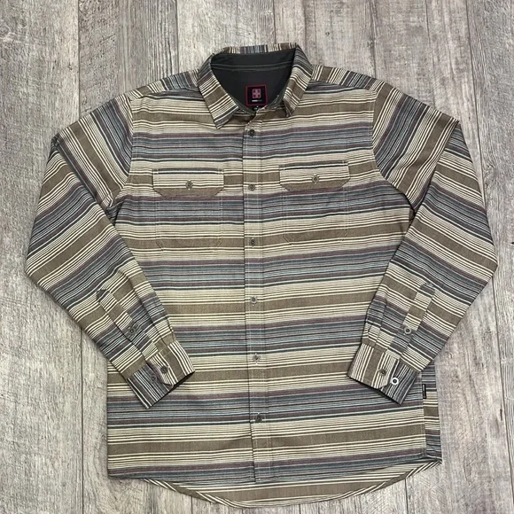 Swisstech Stripped Button Down Shirt- Size Medium - Picture 1 of 6